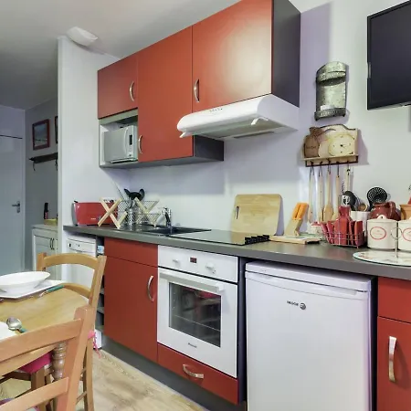 : Cosy 4 Pers, Centre-ville, Proche Telecabine, Parking Inclus. - Fr-1-401-16 Apartment Cauterets